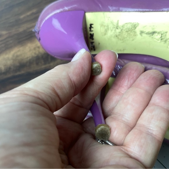 Bruno Magli Purple Patent Leather Pump Size: 37 - Picture 14 of 15